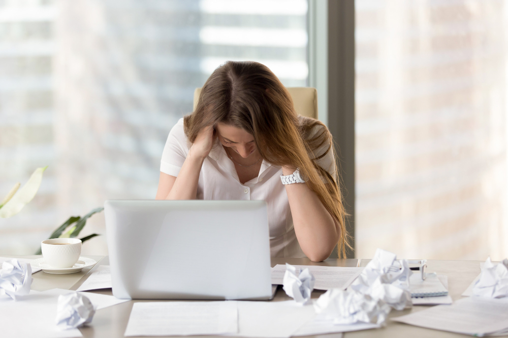 pessoa estressada no trabalho